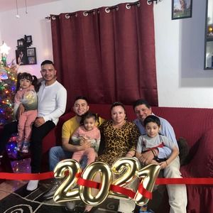 Meet your Posher, Brenda y juan